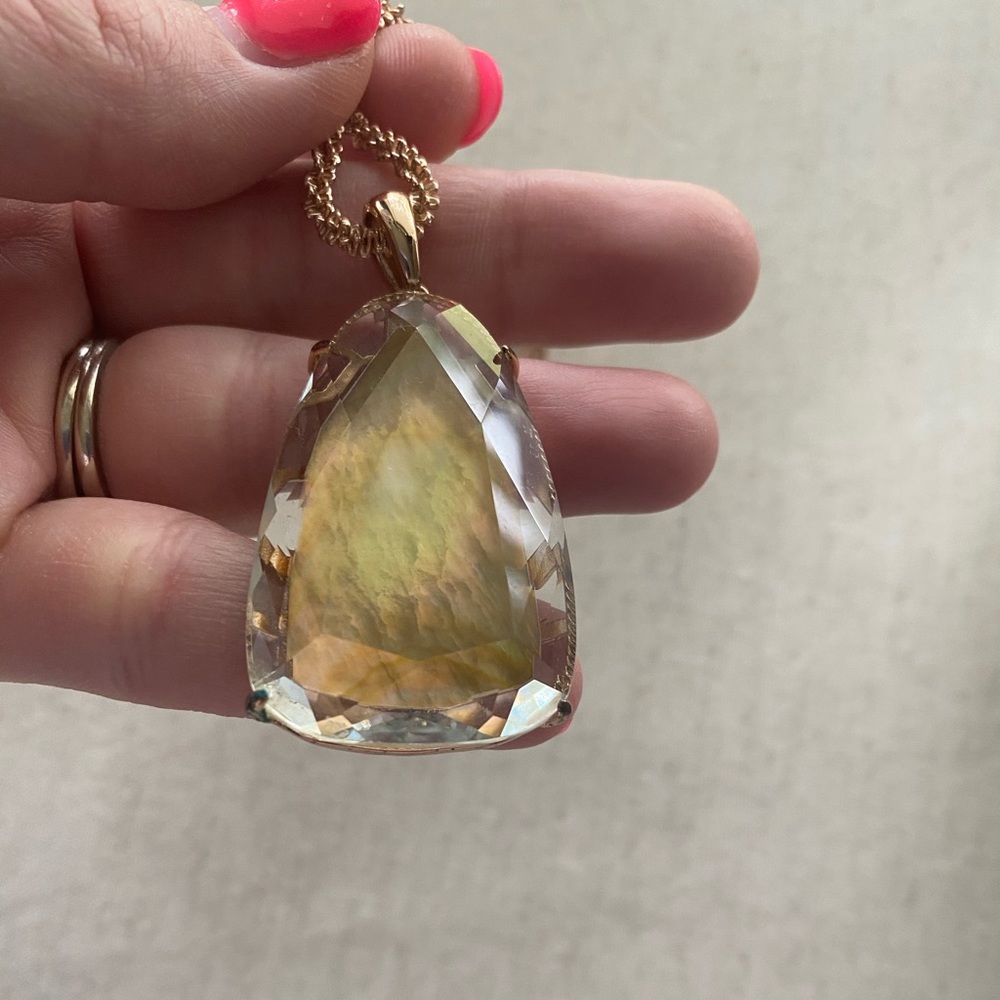 Sandra Kendra Scott Brown mother of pearl